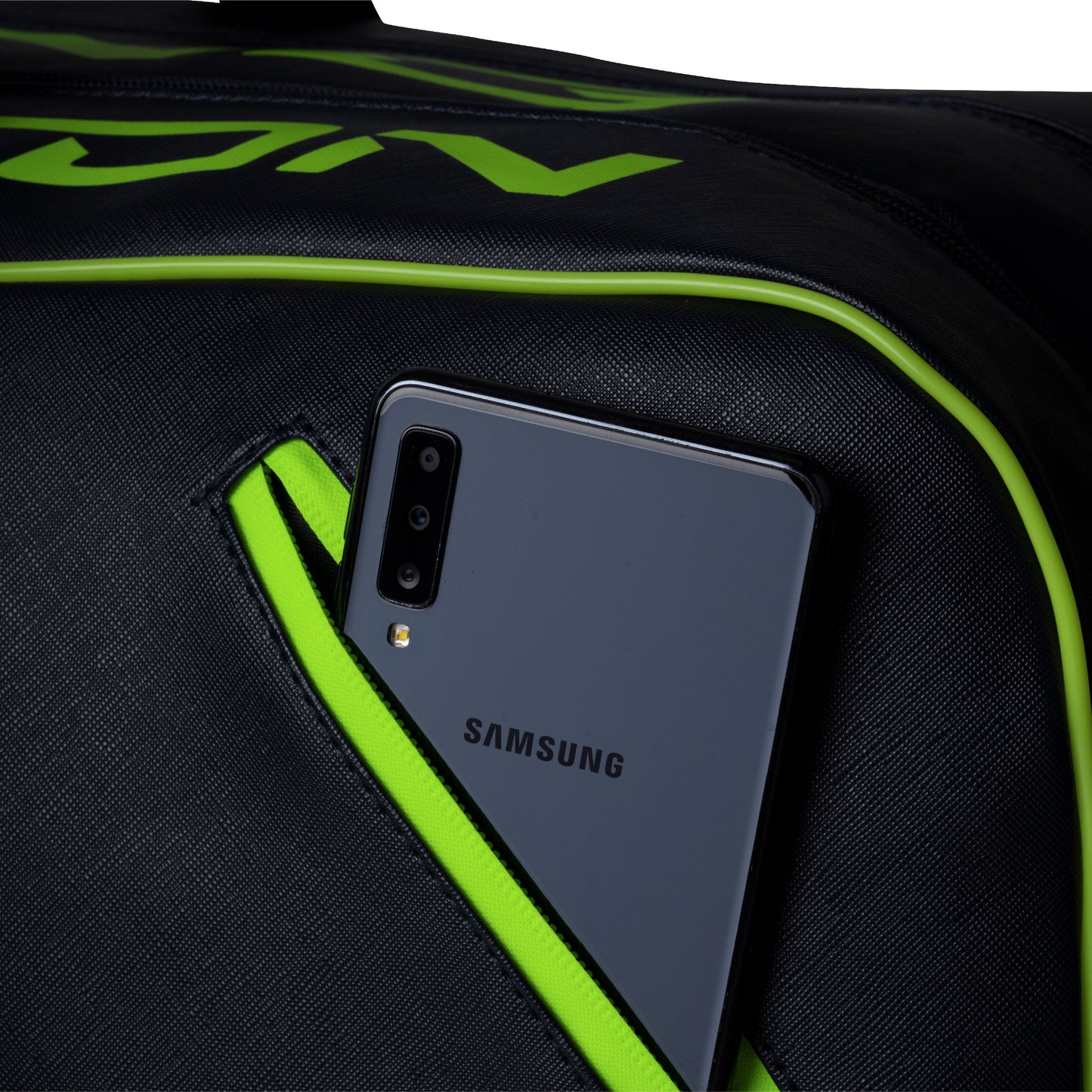 Cruise Kit Bag - Navy/Lime